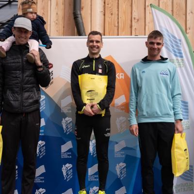 Avtorklemenudovc 136