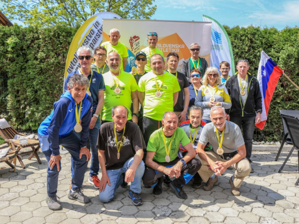 Na teku na Stari grad odlični tekači KGT Papež